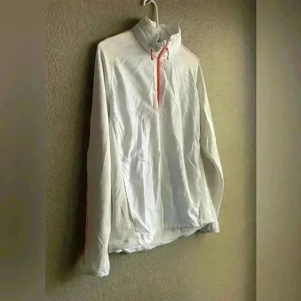 Nike Golf Dri-fit Pullover Windbreaker with hidden hat. Size Small - Picture 2 of 9